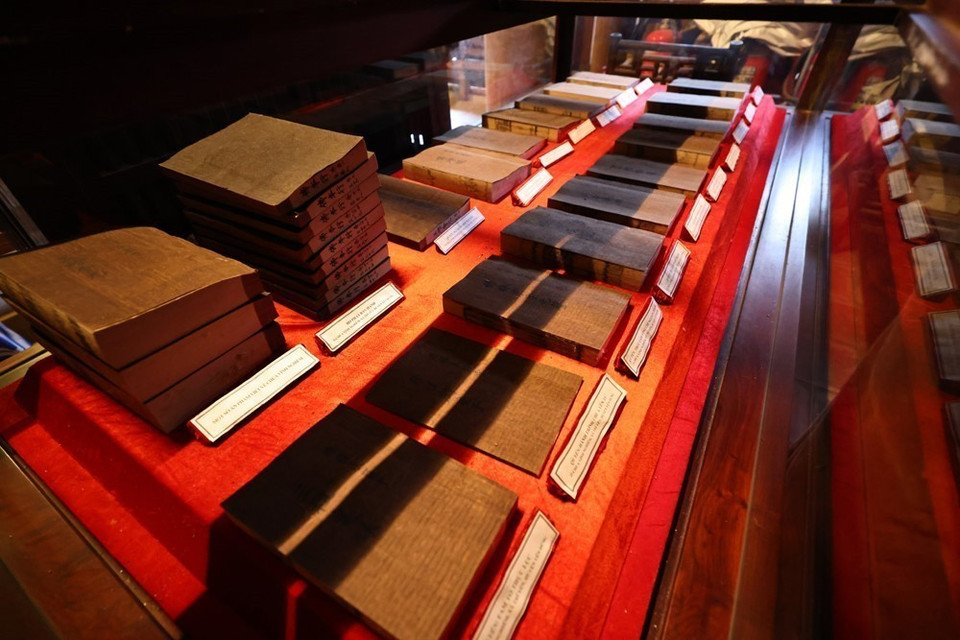 Пагода Виньнгьем хранит 3 050 деревянных печатных досок (мокбан), представляющих большую ценность в различных областях знаний. В 2012 году мокбан пагоды Виньнгием были признаны ЮНЕСКО документальным наследием региона Азия – Тихий океан (Фото: ВИА)