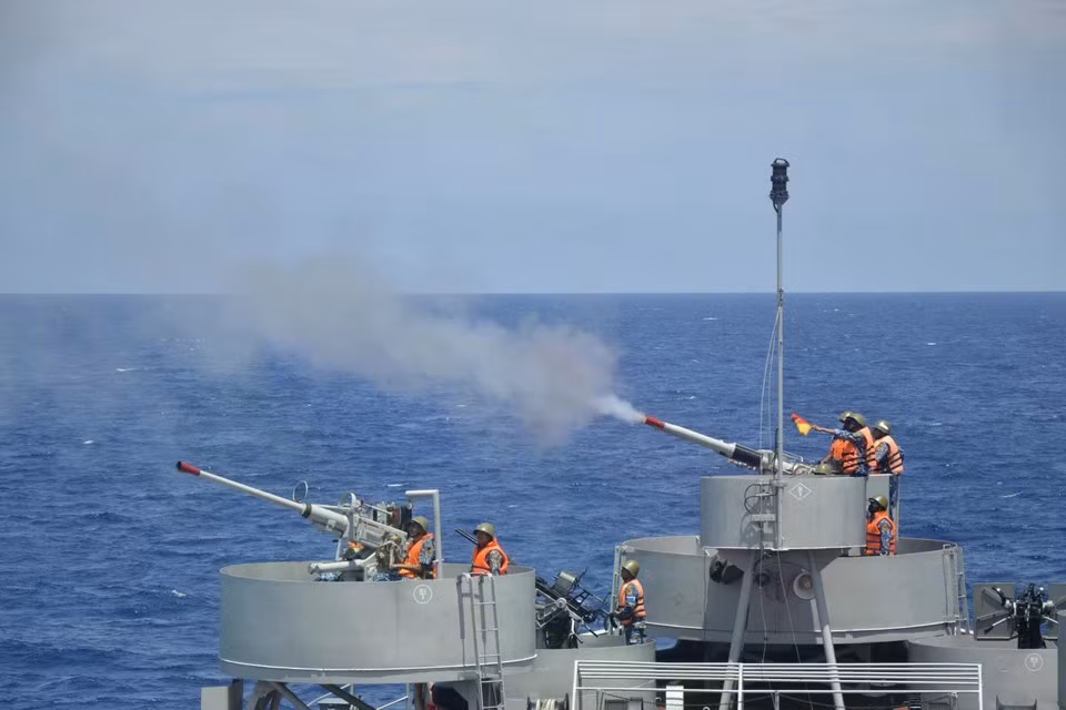Командование 2-й военно-морской зоны организует регулярные тренировки, чтобы всегда быть готовым к выполнению всех поставленных задач и надежно защищать морской и островной суверенитет страны. (Фото: ВИA)