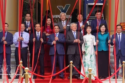 Церемония открытия штаб-квартиры Международного финансового центра в Хошимине. Фото ВИА. 