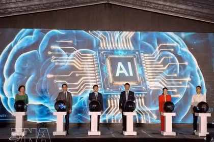 Представители соорганизаторов AI Battle 2026 на церемонии запуска. (Фото: ВИА) 