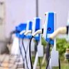 Система зарядных станций для электромобилей VinFast была синхронно установлена на территории жилого комплекса CT1 при больнице 103 и готова обслуживать потребности жителей.