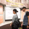 Иностранные туристы посещают Музей жертв войны в Хошимине (Фото: ВИА)
