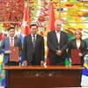 Президент Кубы Мигель Диас-Канель Бермудес и заместитель министра До Суан Туэн присутствовали на церемонии подписания Соглашения о сотрудничестве в фармацевтической сфере (Фото: ВИА)