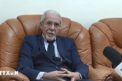 Гумири, ведущий алжирский политический и экономический эксперт, в интервью, предоставленном Вьетнамскому агентству новостей (Фото: ВИA).