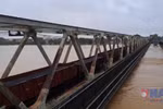 Железнодорожный мост Бать Хо через реку Хыонг.