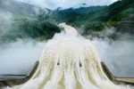 ГЭС Банве гибко регулирует сброс воды, защищая нижние районы. (Фото: ВИА)