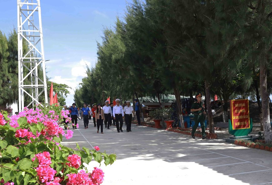 Объекты в островном уезде, такие как дома, школы, поликлиники и культурные центры, могут похвастаться просторной и современной застройкой. (Фото: ВИА)