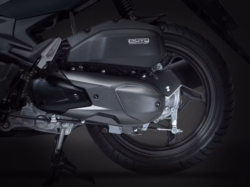 Помимо версии с объемом 125 куб, Honda Air Blade 2020 имеет дополнительный вариант с двигателем объемом 150 куб. см. Этот двигатель eSP имеет мощность 149,3 куб. см, вырабатывая 12,9 лошадиных сил при 8500 об / мин. (Источник: Honda)