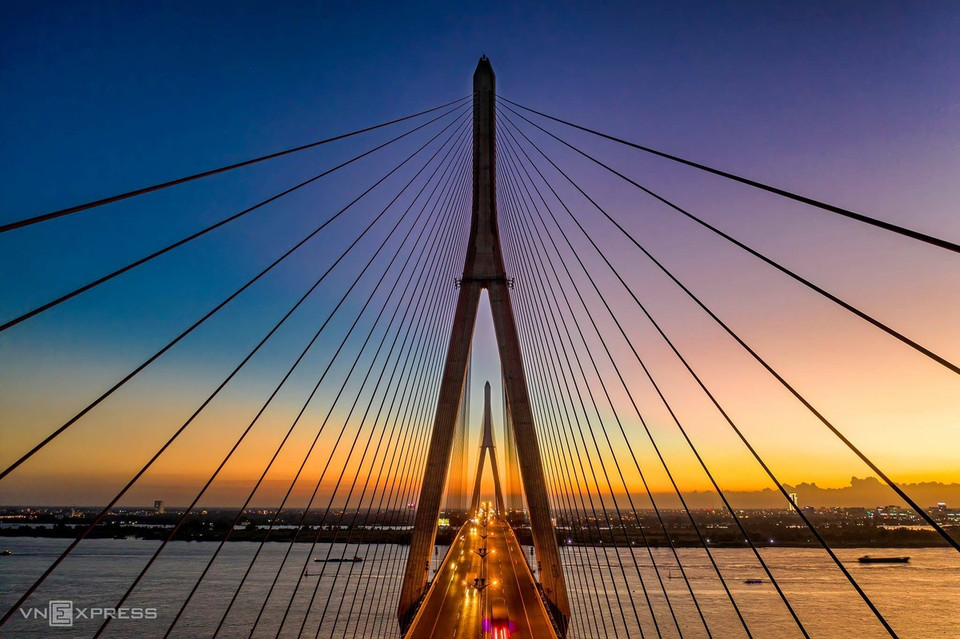 Вантовый мост Кантхо был построен в 2010 году, его общая длина составляет 15,85 км. (Фото: vnexpress)