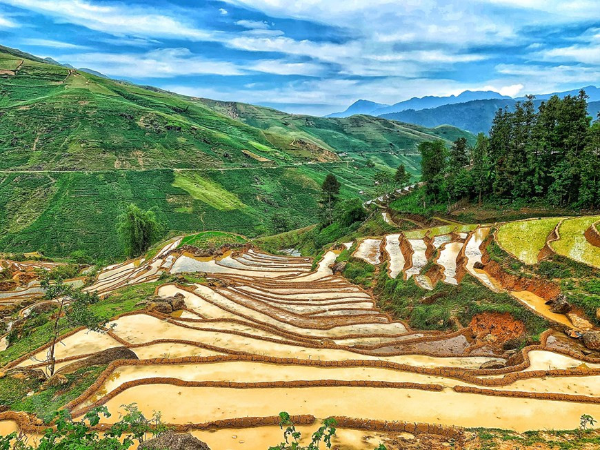 Ити - это горная община в уезде Батсат, более чем в 70 км от центра города Лаокай. С мая по июнь вы можете полюбоваться сезоном поливных полей. (Фото: Vietnam+)
