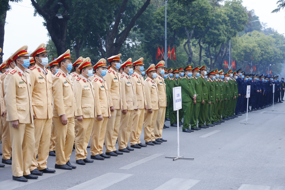 Повышение эффективности работы по пропаганде, распространению информации о законе о порядке и безопасности дорожного движения, формирование культуры дорожного движения с акцентом на улучшение навыков при участии в движении, предупреждение о рисках дорожные аварии. (Фото: Зоан Тан / ВИА)