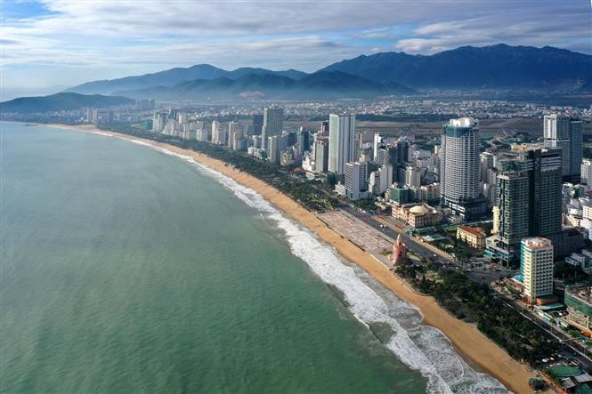 Нячанг сравнивают с «Жемчужиной Дальнего Востока» - привлекательный туристический центр для местных и иностранных туристов. (Фото: ВИА)