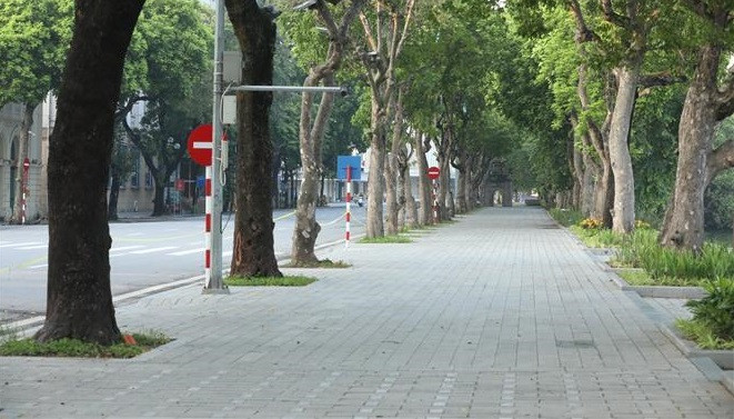 В районе озера Хоанкьем люди перестали выйти на утреннюю зарядку как обычно. (Фото: ВИА)