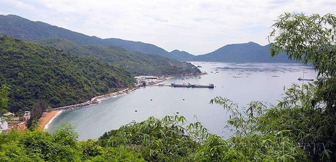 5 июня 1997 года, причал Вунгро (провинция Фу-йен), один из важных причалов на морской тропе им. Хо Ши Мина, связанный с подвигом кораблей "без номера", был признан Министерством культуры и информации национальной исторической реликвией. (Фото: ВИА)