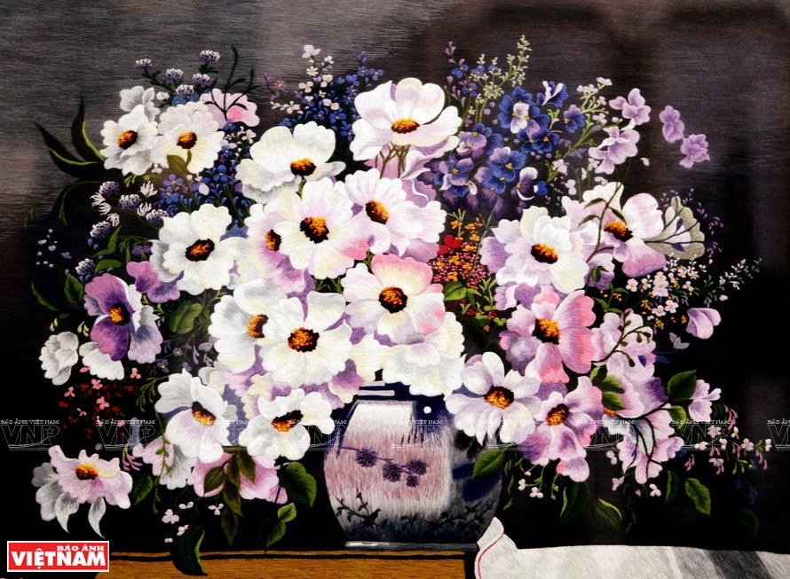 Некоторые вышивки Куатдонг.