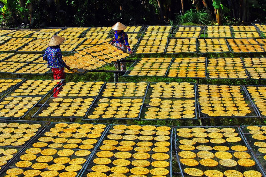 Местные лакомства из сушеных бананов в районе Чан Ван Тхой. (Фото: ВИА)