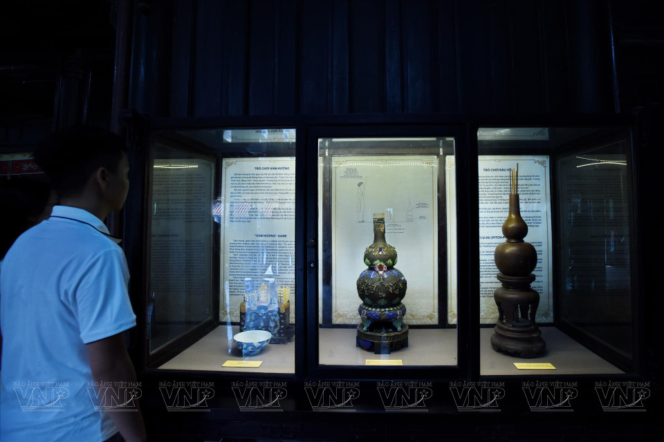 Самхыонг и Даухо - любимые игрушки короля Ты Дыка, выставленные в мавзолее Кхием. Фото: Иллюстрированный журнал Вьетнама