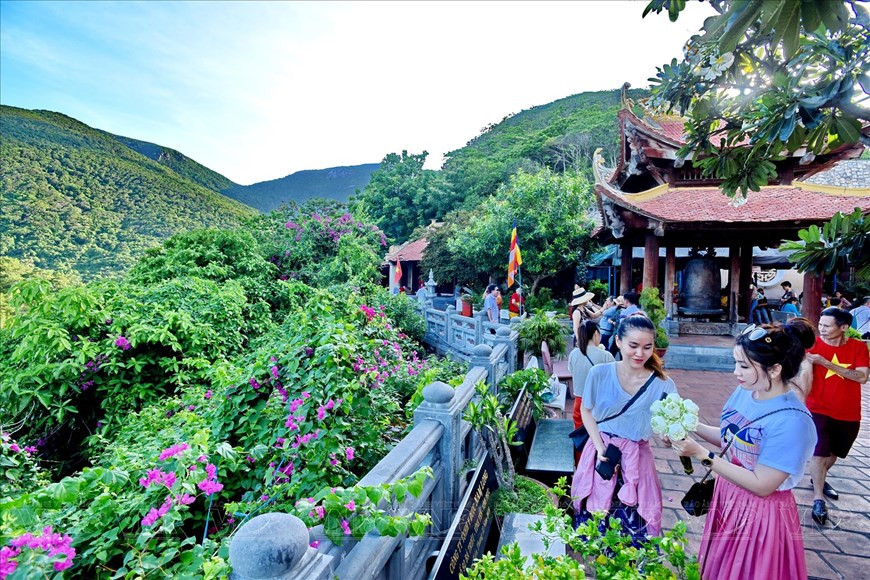  Посетители острова Кондао. (Фото: VNP/ВИА)