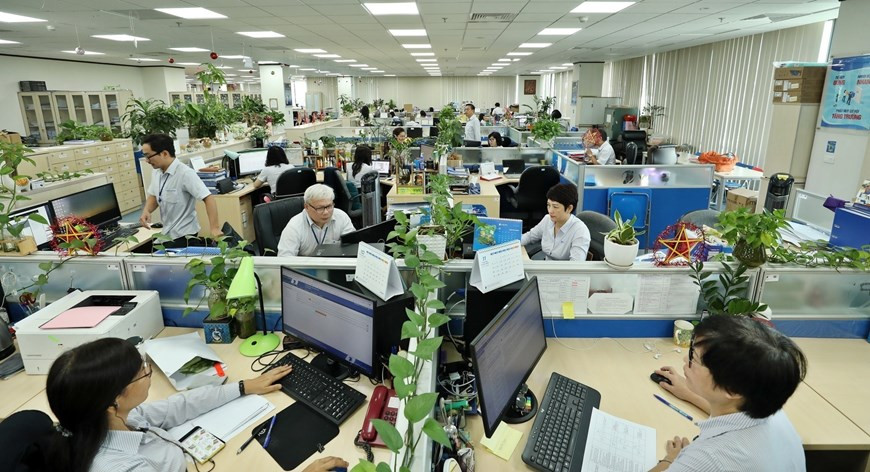 Вокруг офисных помещений расположены зеленые насаждения, создающие прохладную атмосферу. (Фото: ВИА)