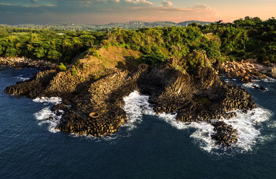 Специальный национальный реликтовый скала Геньдадиа, уезд Туйан, Фуйен. (Фото: ВИА)