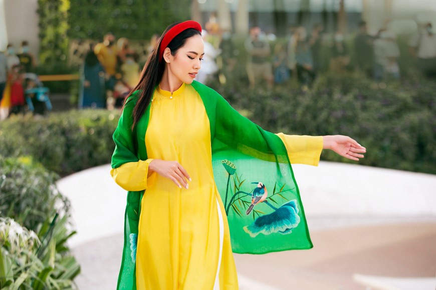 После длительного приостановления из-за воздействия эпидемии это редкая встреча красавиц в одной программе. (Фото: Vietnam+)