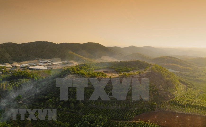 Вулкан Бангмо, город Еатлинг, район Кужут, провинция Дакнонг (Фото опубликовано ВИА)