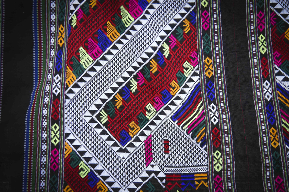 Типичные узоры на лаосской парче. (Фото: ВИА)