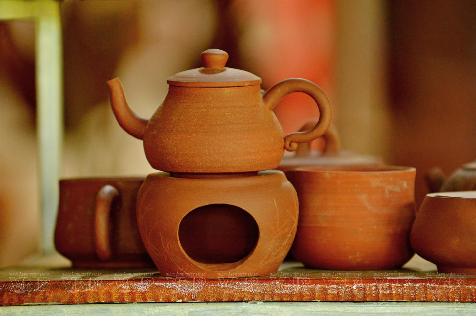 Чайник и печь. (Фото: ИЖВ)