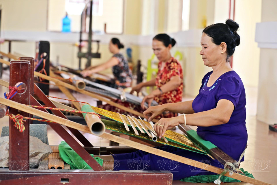 Деревня ткачества парчи Мингиеп в городе Фыокзан (Нинь Фуок, Нинь Туан) — старейшая ремесленная деревня народности Чам. (Фото: ИЖВ)