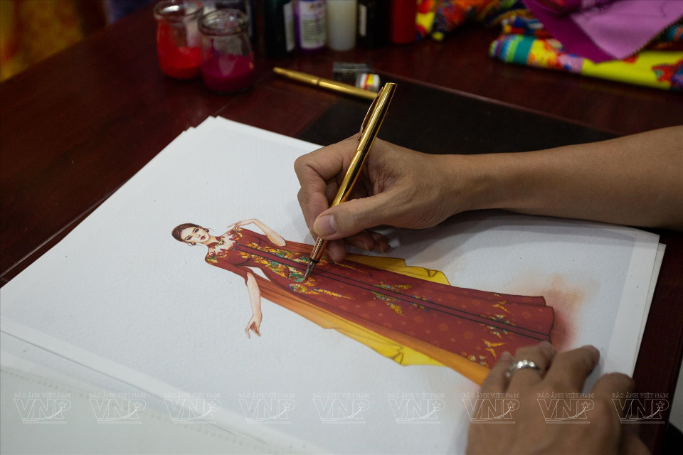 Каждая коллекция дизайнера До Чинь Хоай Нам тщательно продумана. (Фото: ИЖВ)