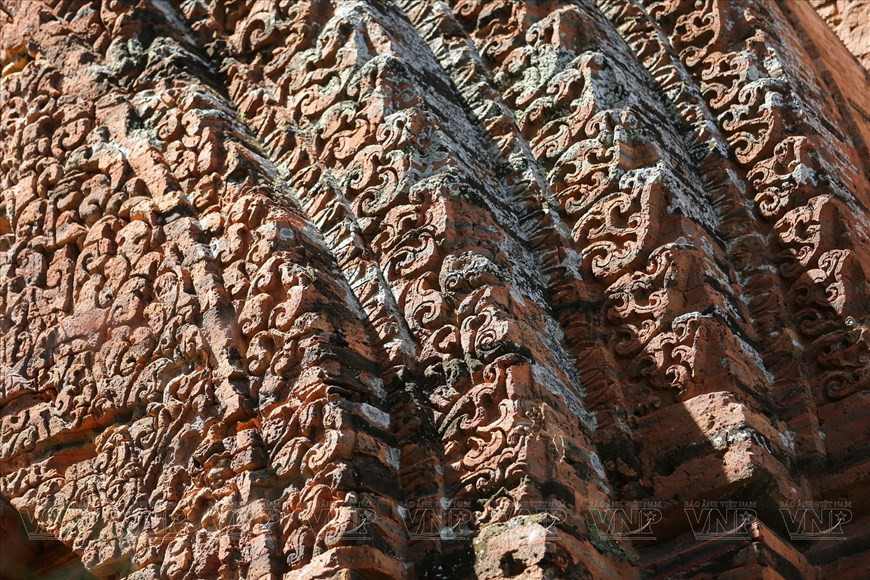 Изысканные узоры на крыше башни. (Фото: ВИА)