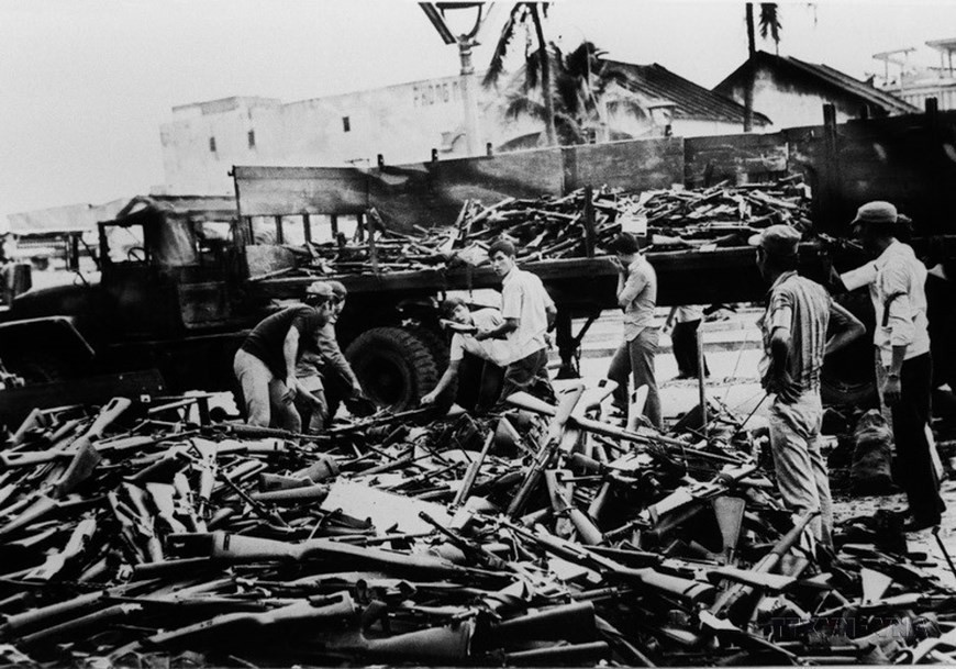 Кампания Хюэ — Дананг проходила с 21 по 29 марта 1975 года и была одной из трёх крупных кампаний Всеобщего наступления и восстания весной 1975 года. Всего за короткое время вьетнамские войска уничтожили множество основных сил противника. (Фото: ВИА)