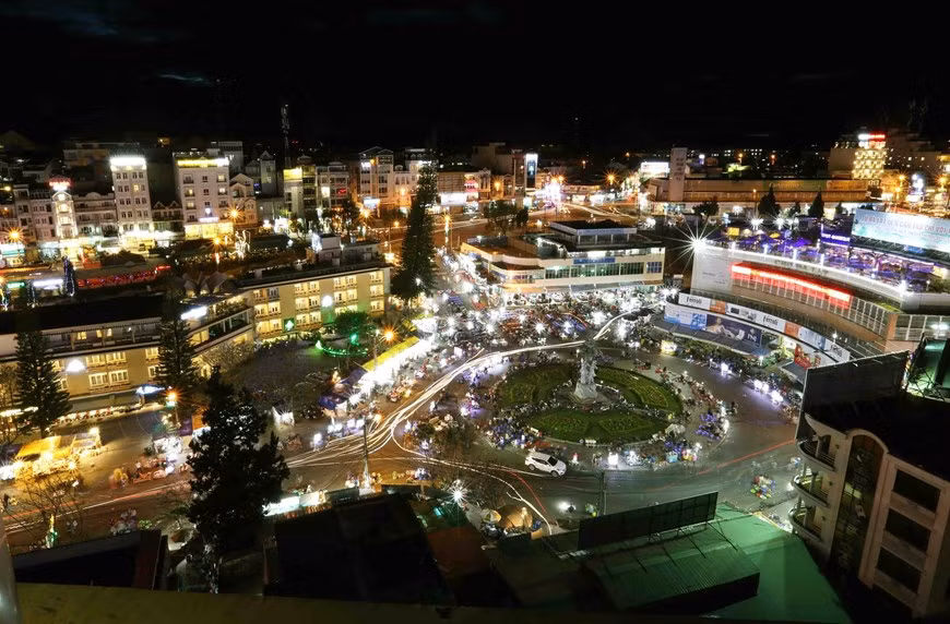  Ночной рынок Далата (Фото: ВИА)
