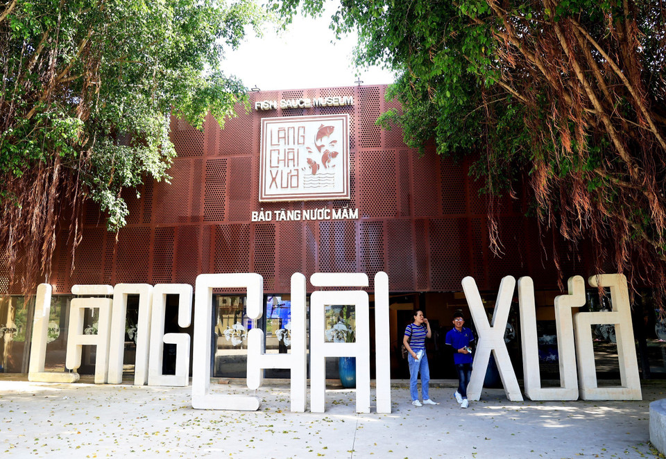 Музей рыбного соуса в древней рыбацкой деревне находится в квартале Фухай, город Фантхиет, провинция Биньтхуан. (Фото: ВИА)