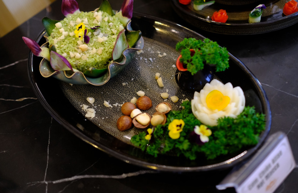 Из основного ингредиента артишока повары приготовил самые разные блюда в уникальном азиатском и европейском стиле. (Фото: ВИА)