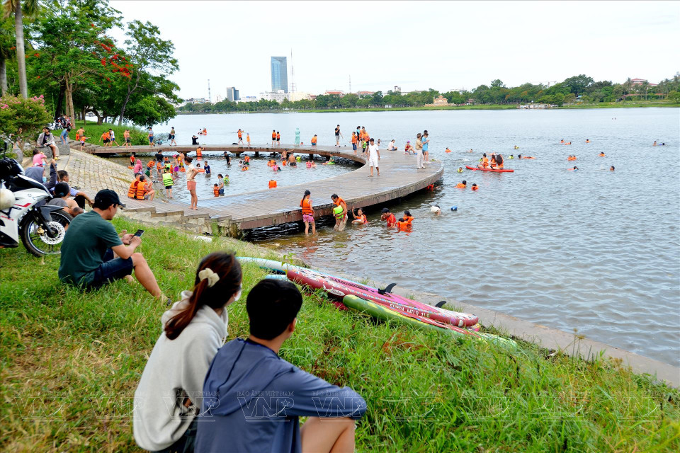 Ммолодые и свежие черты древней столицы Хюэ. (Фото: Тхань Хоа/ИЖВ)