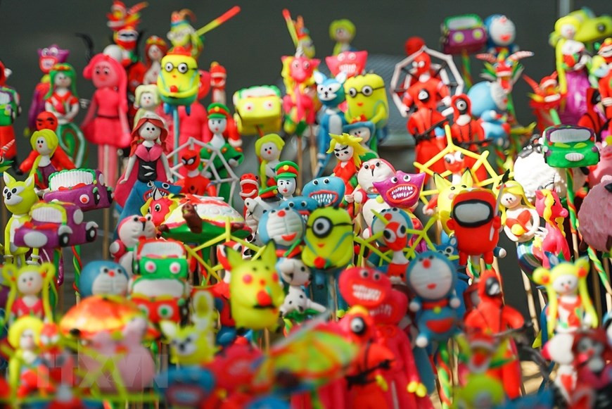 В киоске есть много моделей всех форм и цветов в соответствии с персонажами, которые нравятся детям. (Фото: ВИА)