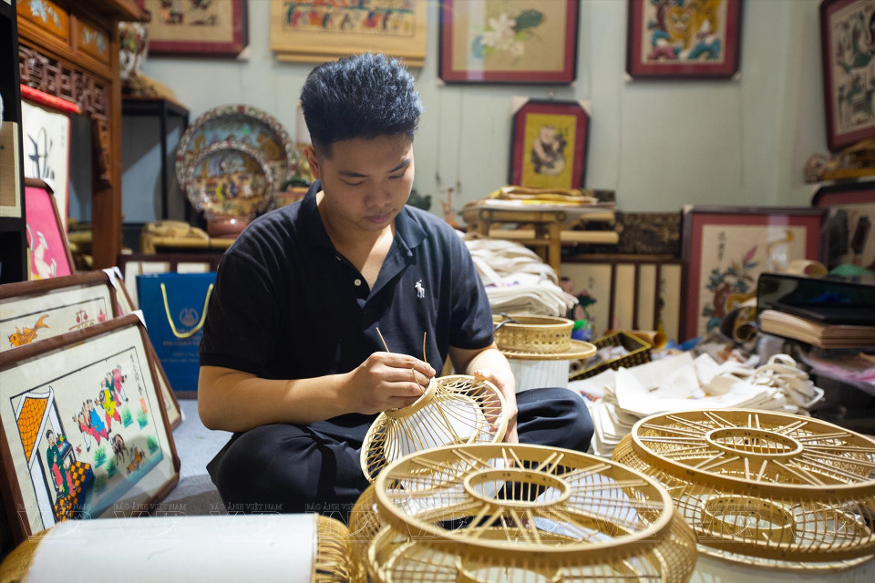 Рамы фонарика сделаны в самых разных вариантах. (Фото: ИЖВ)