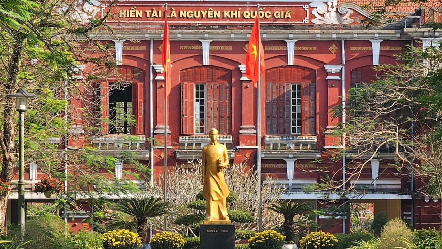 Это выдающееся учебное заведение занимает особое место в истории, так как в начале 20 века оно было альма-матер президента Хо Ши Мина. (Фото: ВИА)