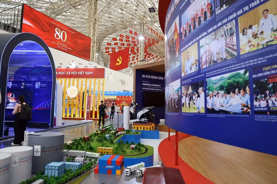 Стенд Министерства промышленности и торговли на выставке. (Фото: ВИА)