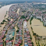 Многие жилые дома сильно затоплены. (Фото: ВИА)