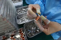 Электронная продукция, на 100% ориентированная на экспорт, компании ООО «SANYOU Вьетнам Электроникс» в промышленной зоне Туха, городок Хыонгча, город Хюэ. Фото: ВИА.