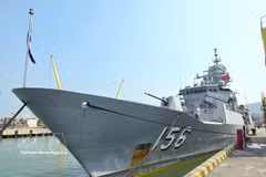 Дананг принимает корабль Военно-морских сил Австралии с дружественным визитом. Фото: ВИА.