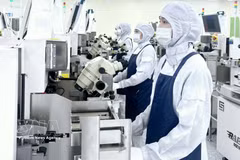 Производственная линия компании Hana Micron Vina в провинции Бакнинь. Фото: ВИА.