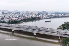 Линия метро «Бентхань – Шуойтьен» проходит через реку Сайгон. Фото: ВИА.