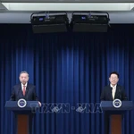 Генеральный секретарь То Лам и Президент Республики Корея Ли Чжэ Мён встречаются с представителями прессы. Фото: ВИА.