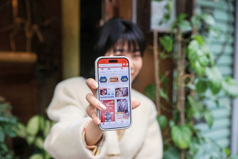 2026 год станет «переломным», поскольку Закон об электронной коммерции вступает в этап практической реализации. (Фото: Thoibaotaichinh.vn)