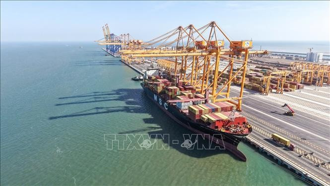 Первый коммерческий рейс официально прибыл в Международный порт TIL Хайфонга