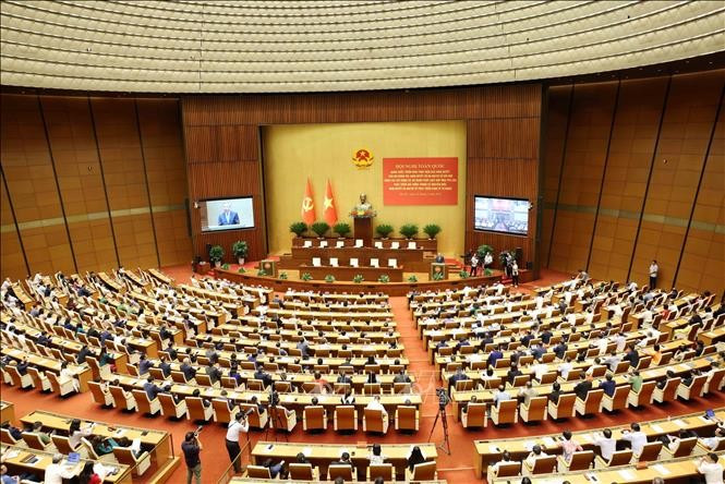 Общенациональная конференция по распространению и реализации резолюции 66-NQ/TW и резолюции 68-NQ/TW Политбюро (Фото: ВИА)