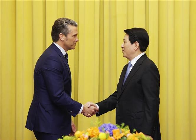 Президент Лыонг Кыонг принял Министра войны США Пита Хегсета (Фото: ВИА)